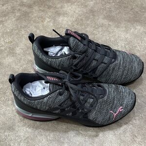 Puma Women's Black and Pink Sneakers